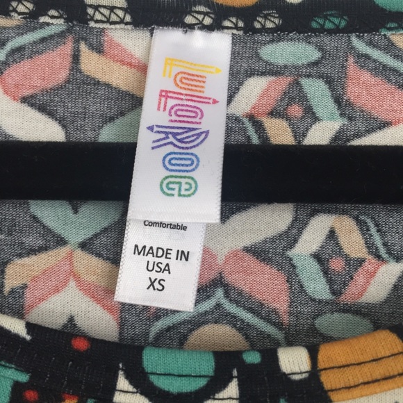LuLaRoe Classic T Abstract Tribal Floral Size XS - Picture 4 of 5